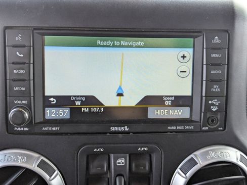 Used 2015 Jeep Wrangler Unlimited Rubicon w/ Connectivity Group AWD/4WD image 19