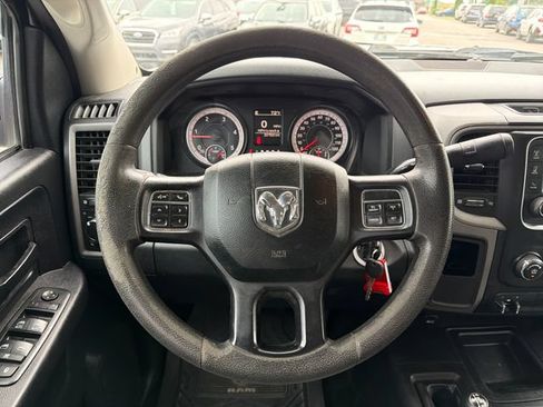Used 2016 RAM 2500 Tradesman w/ Chrome Appearance Group AWD/4WD image 10