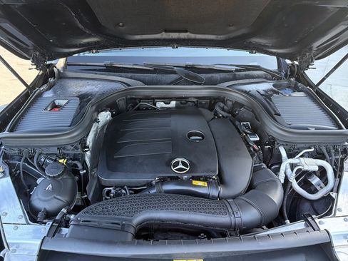 Certified 2022 Mercedes-Benz GLC 300 4MATIC w/ Premium Package Lite image 36