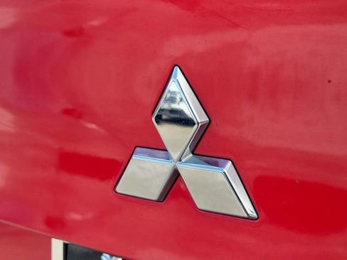 Used 2023 Mitsubishi Outlander SE FWD image 8