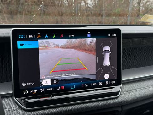 Certified 2025 Volkswagen Tiguan S image 26