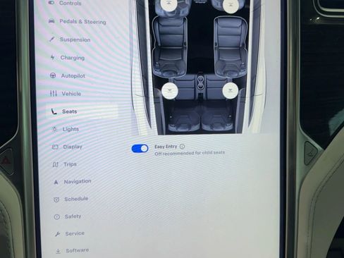 Used 2016 Tesla Model X 90D image 37