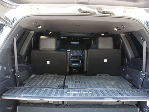 Used 2026 Toyota Sequoia Platinum w/ TRD Off-Road Package AWD/4WD image 15