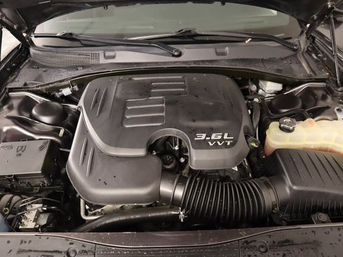 Used 2021 Dodge Charger SXT w/ Driver Convenience Group image 20