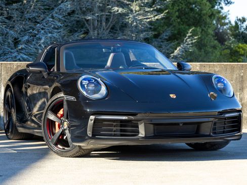 Certified 2021 Porsche 911 Targa 4S image 6