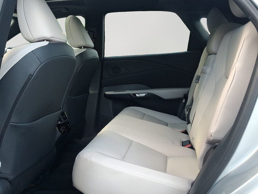 Certified 2024 Lexus RX 350h w/ Cold Area Package AWD/4WD image 8