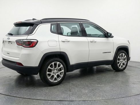 Used 2025 Jeep Compass Limited AWD/4WD image 9