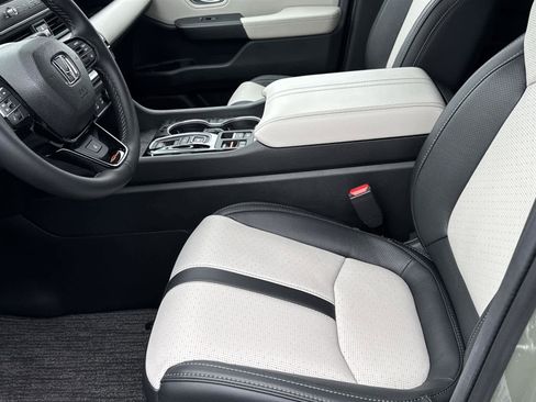 Used 2026 Honda Passport TrailSport Elite image 12