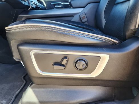 Used 2025 RAM 1500 Laramie image 25