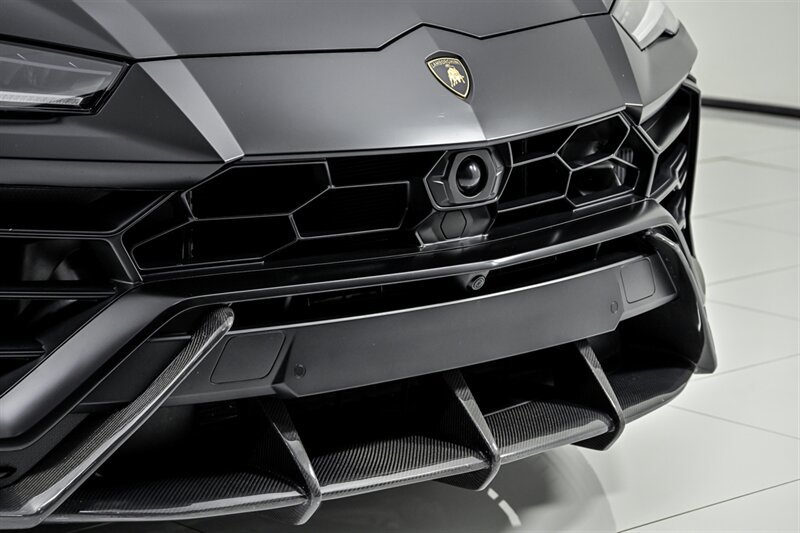 Used 2019 Lamborghini Urus AWD/4WD image 6