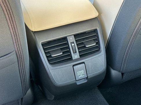 Certified 2021 Honda Clarity Plug-In Hybrid image 14