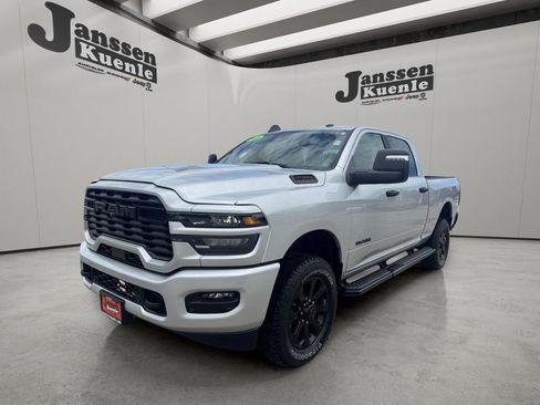 Used 2026 RAM 2500 Big Horn AWD/4WD image 5