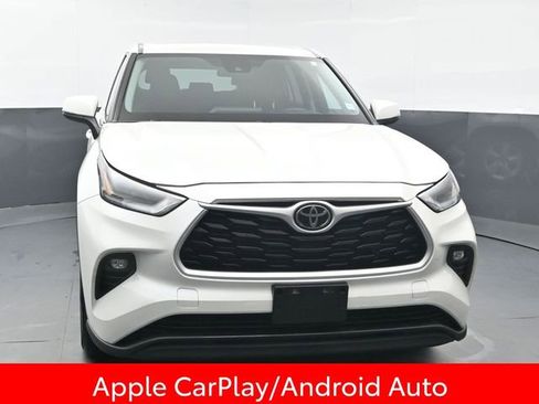 Used 2021 Toyota Highlander LE image 10