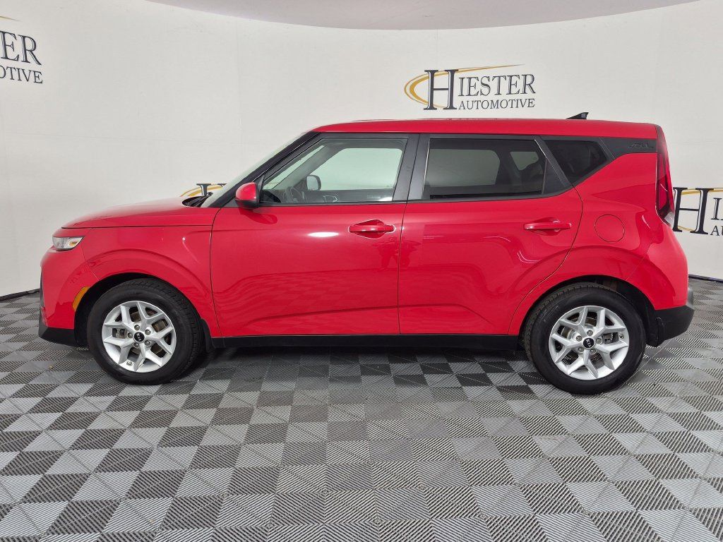 Used 2021 Kia Soul S FWD image 7