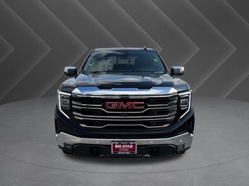 Used 2025 GMC Sierra 1500 SLT RWD image 3