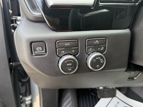 New 2026 GMC Sierra 1500 SLE AWD/4WD image 13