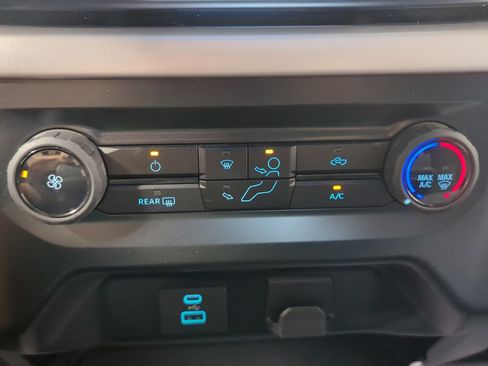 Used 2023 Ford F150 XLT image 23