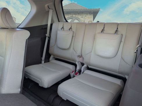 Used 2015 Lexus GX 460 image 19