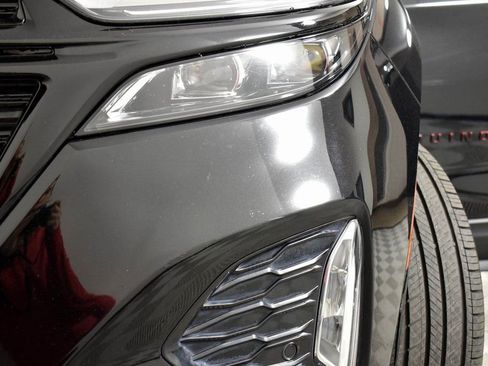 Used 2024 Chevrolet Equinox Premier image 2