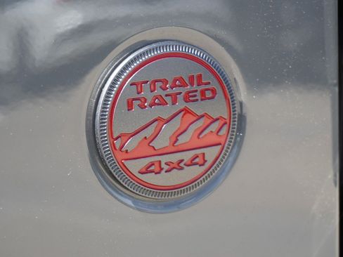 Used 2023 Jeep Gladiator Rubicon w/ Cold Weather Group AWD/4WD image 15