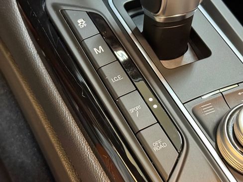 Used 2018 Maserati Levante 3.0L image 34