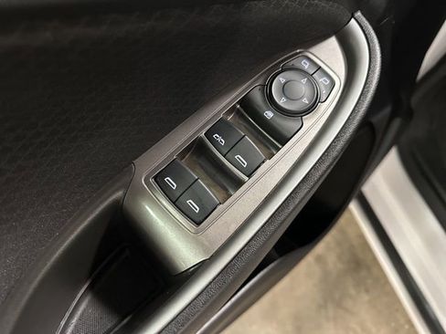 Used 2023 Chevrolet Malibu LT image 10