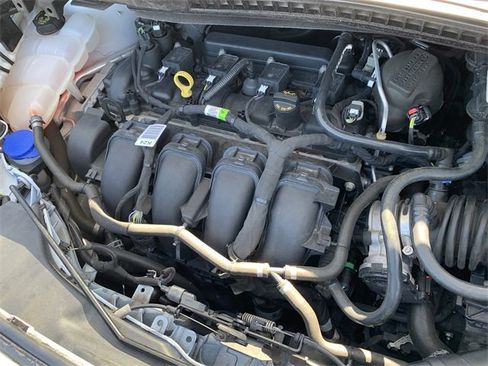 Used 2020 Ford Transit Connect XL image 11