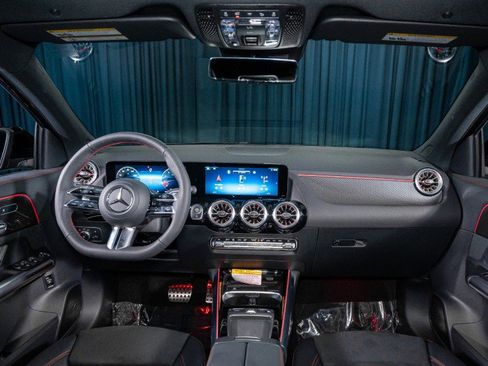 Certified 2025 Mercedes-Benz GLA 250 250 SUV image 26