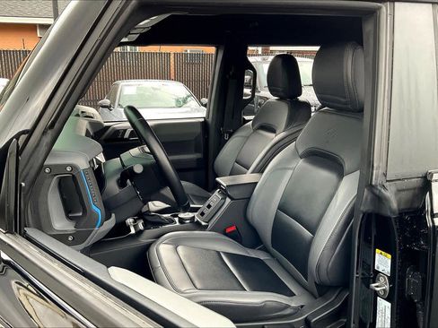Used 2023 Ford Bronco Black Diamond image 28