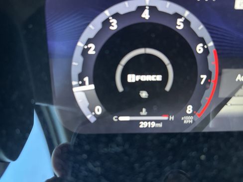 Used 2025 Toyota Tacoma TRD Sport image 15