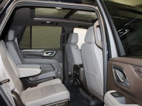 Used 2022 Chevrolet Tahoe LT AWD/4WD image 13