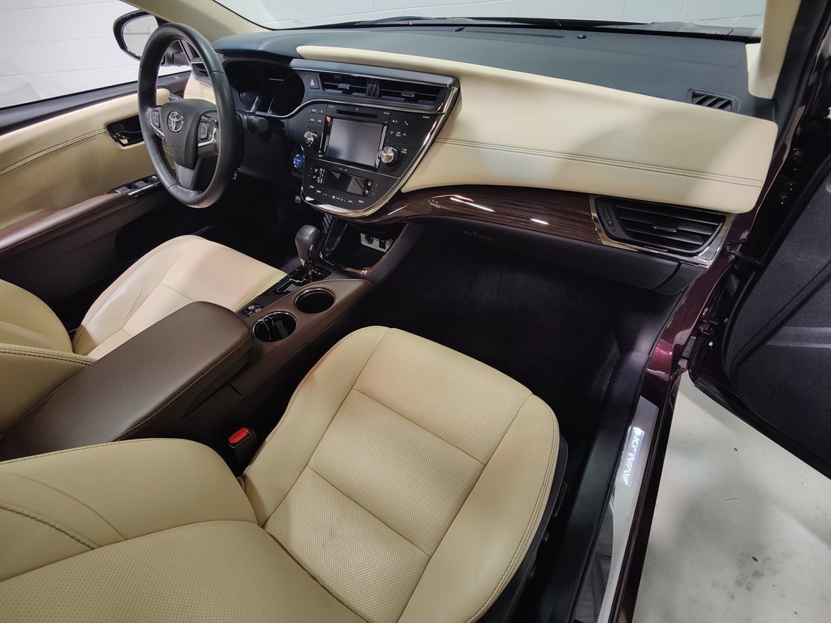 Used 2015 Toyota Avalon Limited FWD image 11