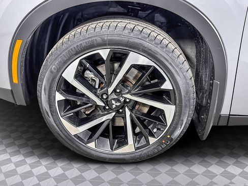 Used 2022 Mitsubishi Outlander SE image 33