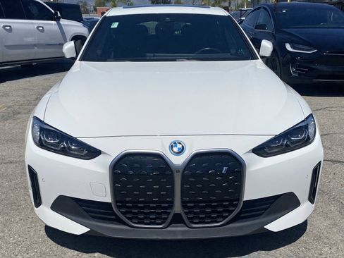 Used 2022 BMW i4 eDrive40 w/ Premium Package RWD image 3