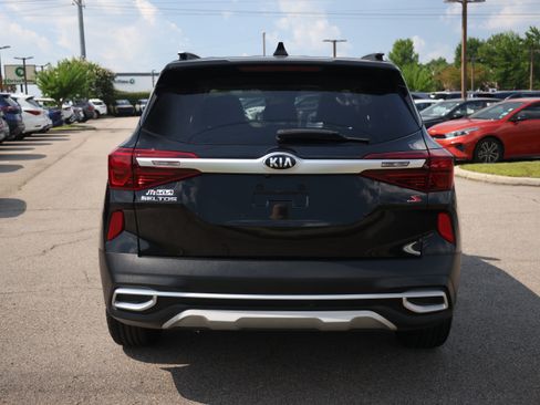 Used 2021 Kia Seltos S FWD image 4