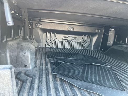 Used 2023 Chevrolet Silverado 1500 LT AWD/4WD image 13