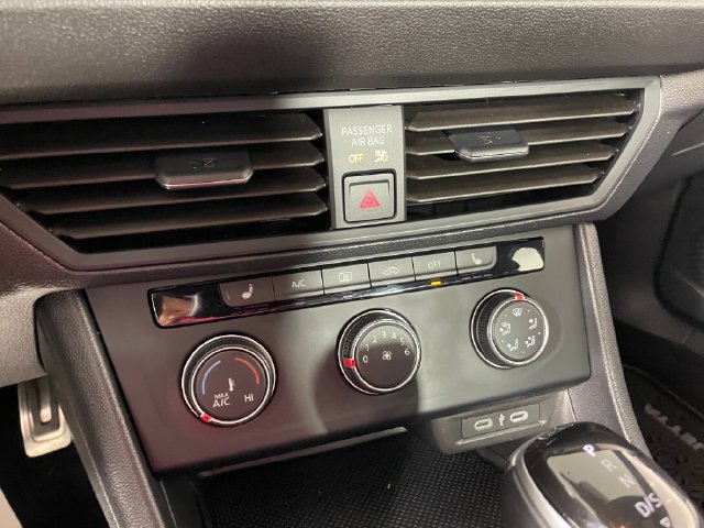 Used 2024 Volkswagen Jetta Sport FWD image 8