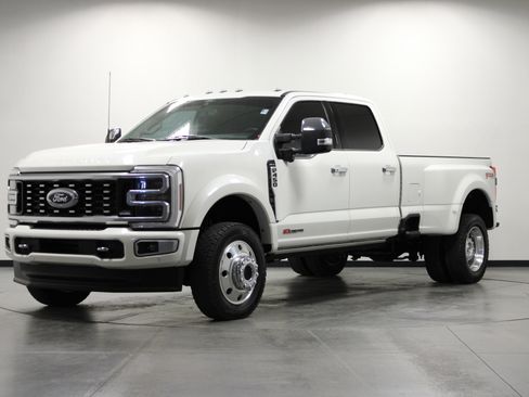 Used 2024 Ford F450 Limited w/ FX4 Off-Road Package image 8