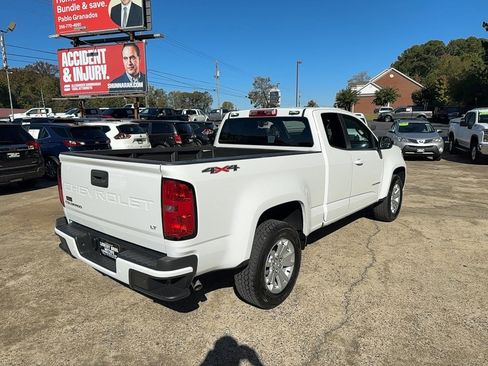 Used 2021 Chevrolet Colorado LT w/ Fleet Safety Package image 5