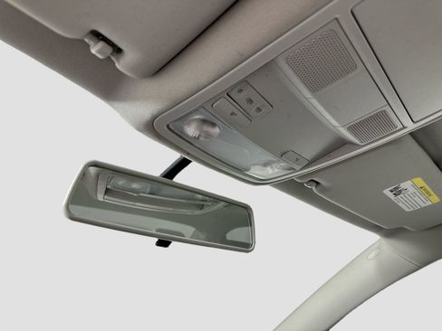 Used 2015 Volkswagen Passat 1.8T Limited Edition image 18