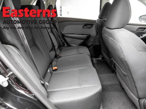 Used 2023 Nissan Rogue S AWD/4WD image 23