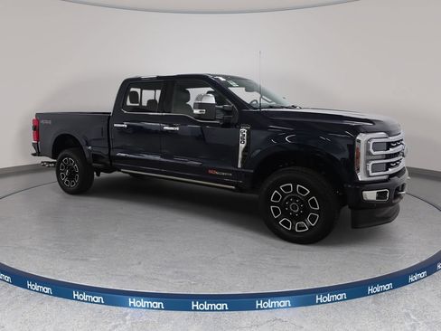 Used 2024 Ford F350 Platinum AWD/4WD image 4