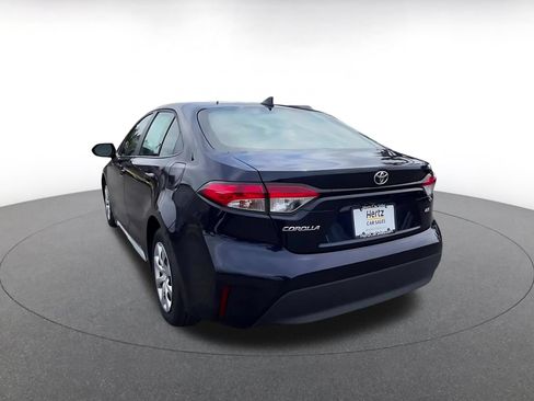 Used 2025 Toyota Corolla LE FWD image 11