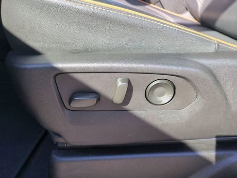 Used 2024 GMC Yukon AT4 w/ Max Trailering Package image 19