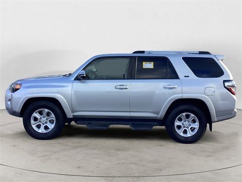 Used 2021 Toyota 4Runner SR5 Premium w/ Moonroof Package image 2