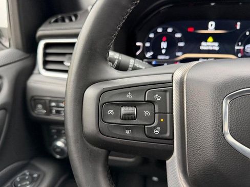 Used 2023 GMC Yukon XL Denali AWD/4WD image 15
