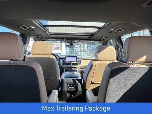 Used 2021 Chevrolet Tahoe Premier w/ Premium Package image 7