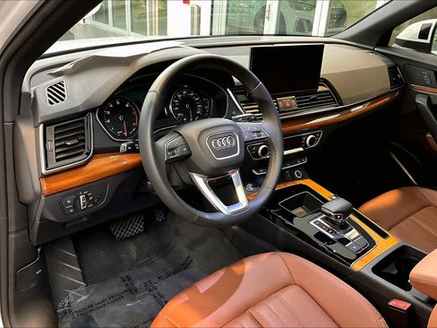 Certified 2023 Audi Q5 2.0T Premium w/ Convenience Package image 17
