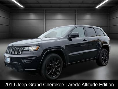 Used 2019 Jeep Grand Cherokee Altitude