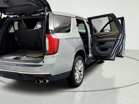 Used 2024 GMC Yukon Denali AWD/4WD image 12